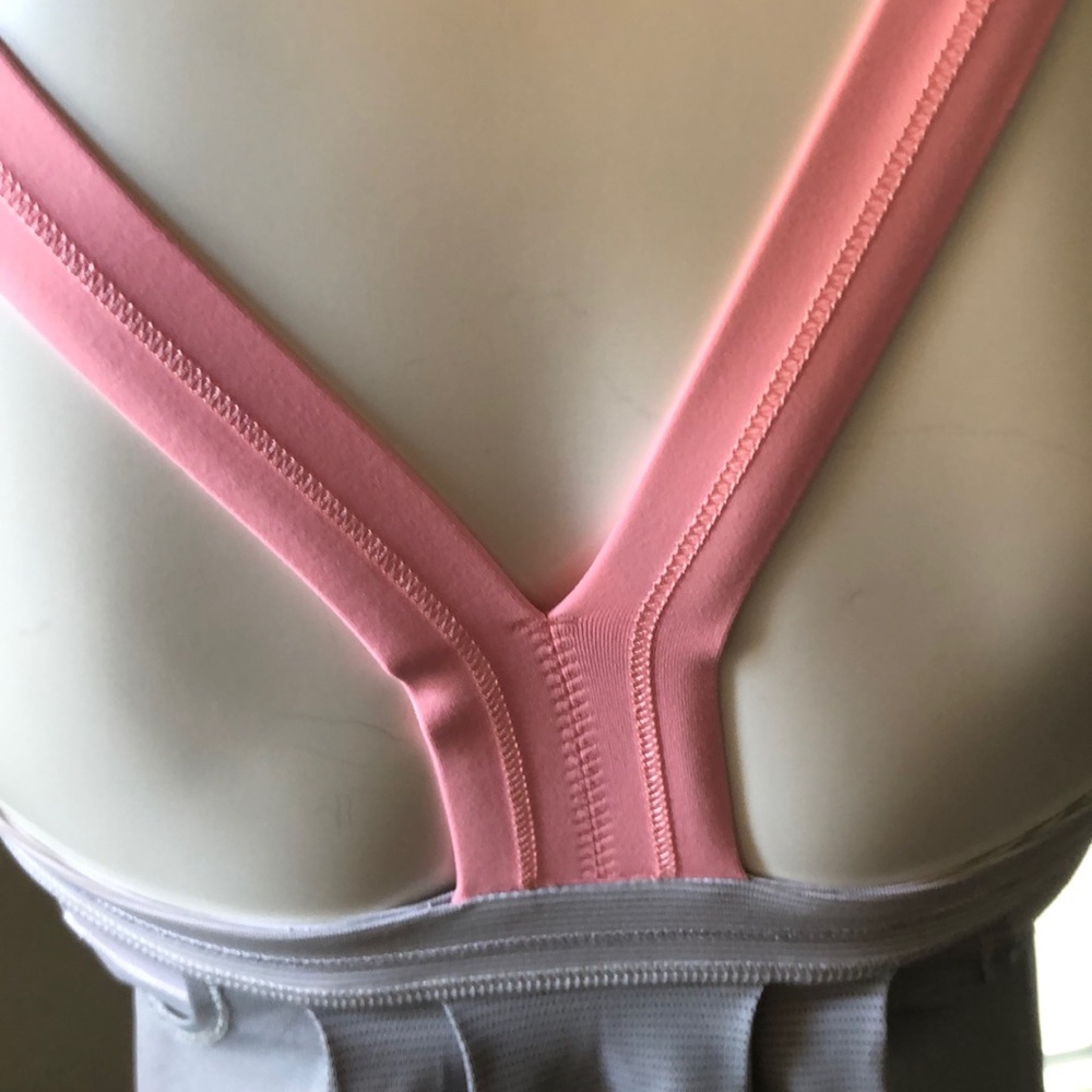 Lululemon blousy tank size 4 - Picture 5 of 8